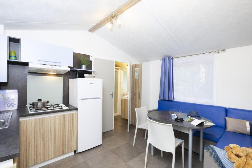 Camping Ushuaia Villages Au Bois Joli Andryes Εξωτερικό φωτογραφία