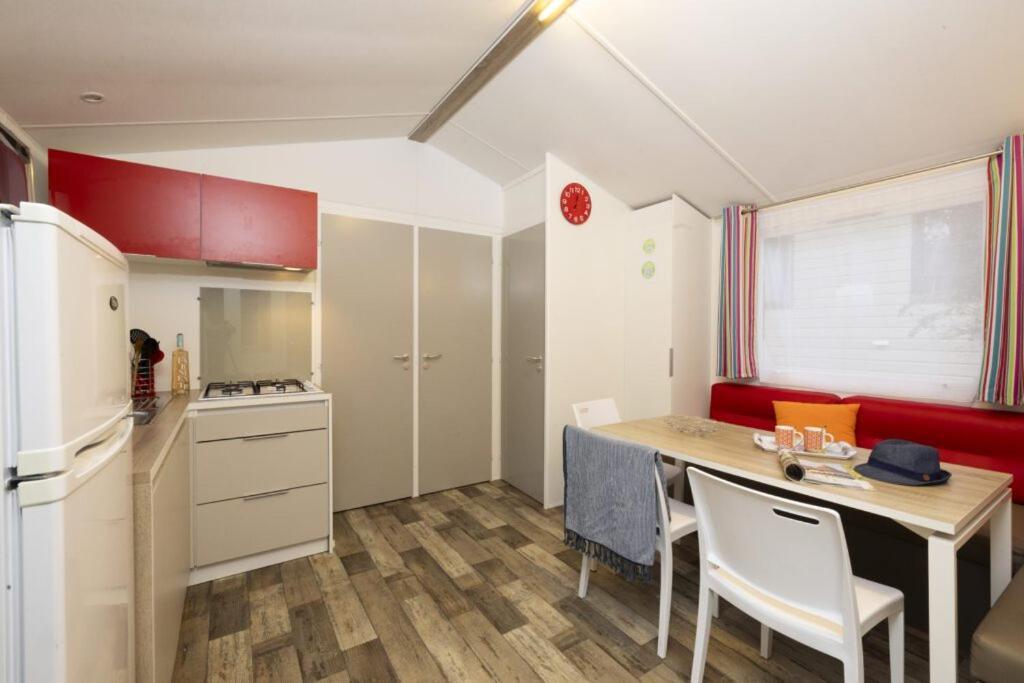 Camping Ushuaia Villages Au Bois Joli Andryes Εξωτερικό φωτογραφία